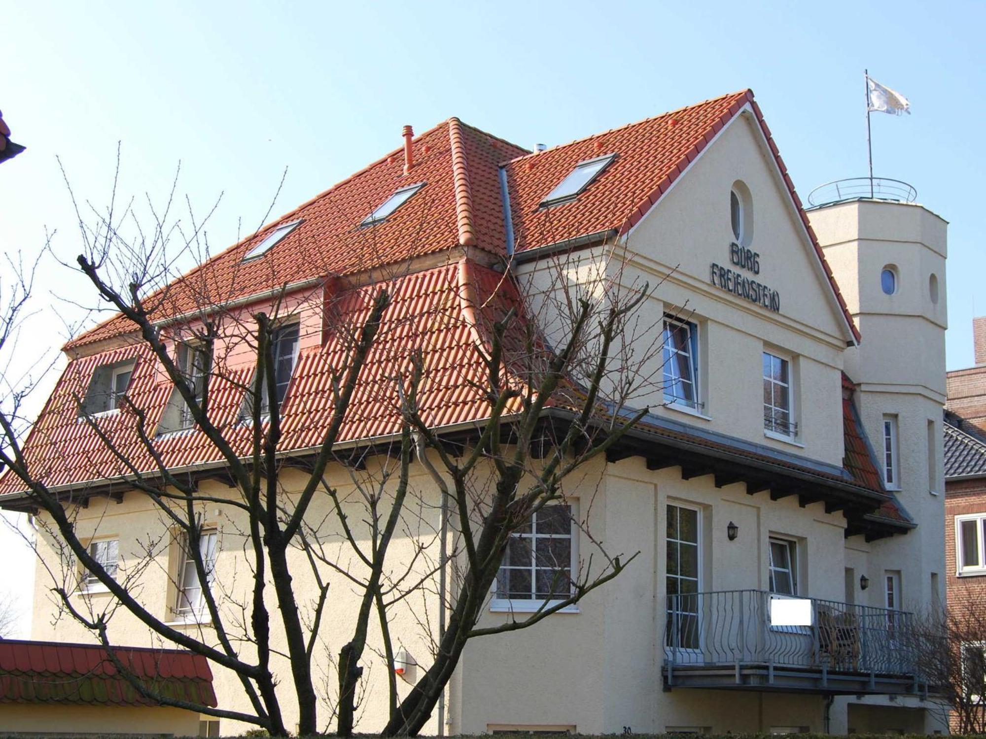 Ferienwohnungen "Burg Freienstein" Rostock Extérieur photo